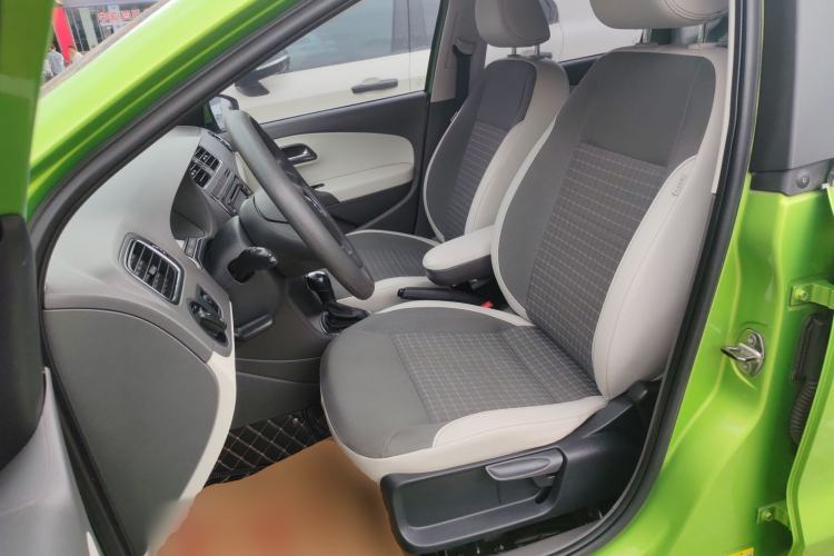 Used Volkswagen Polo 2014 1.6L Automatic Comfort Edition Left Front Seat