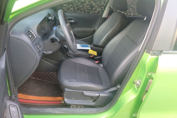 Used Volkswagen Polo 2014 1.6L Automatic Comfort Edition Left Front Seat