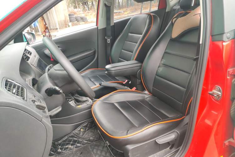 Used Volkswagen Polo 2014 1.4L Automatic Comfort Edition Left Front Seat