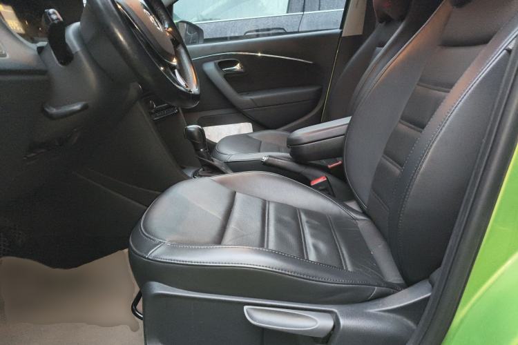 Used Volkswagen Polo 2014 1.6L Automatic Luxury Edition Left Front Seat