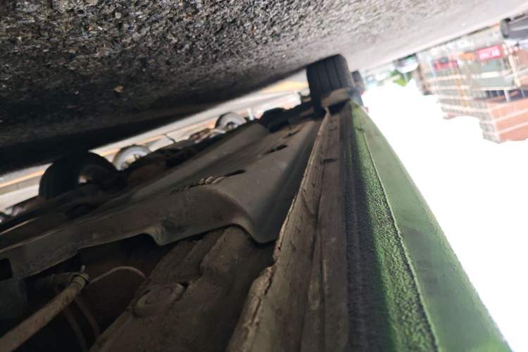 Used Volkswagen Polo 2014 1.6L Automatic Comfort Edition Left Side Sill