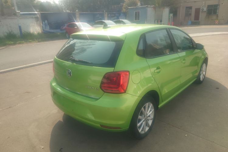 Used Volkswagen Polo 2014 1.6L Automatic Luxury Edition Rear Right 45 Deg