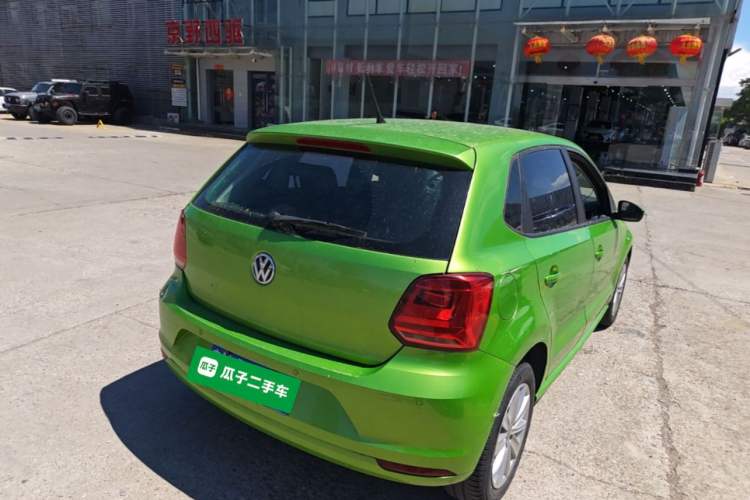 Used Volkswagen Polo 2014 1.6L Automatic Comfort Edition Rear Right 45 Deg