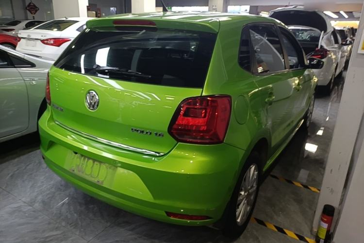 Used Volkswagen Polo 2014 1.6L Automatic Luxury Edition Rear Right 45 Deg