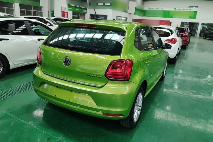 Used Volkswagen Polo 2014 1.6L Automatic Luxury Edition Rear Right 45 Deg