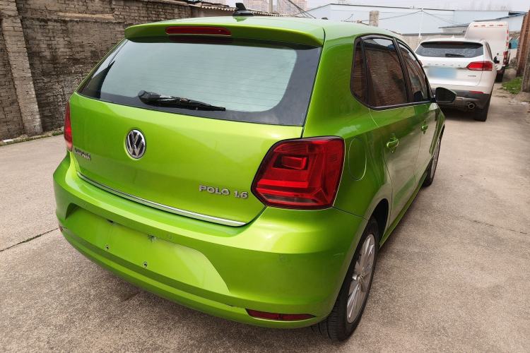 Used Volkswagen Polo 2014 1.6L Automatic Luxury Edition Rear Right 45 Deg
