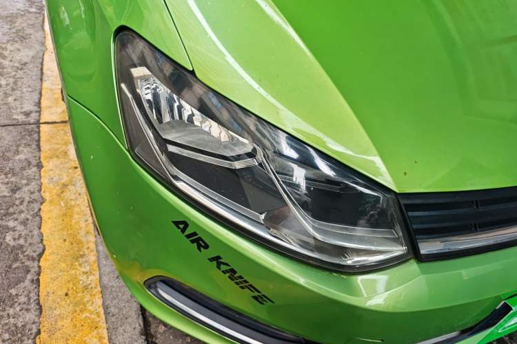 Used Volkswagen Polo 2014 1.6L Automatic Comfort Edition Right Front Headlight