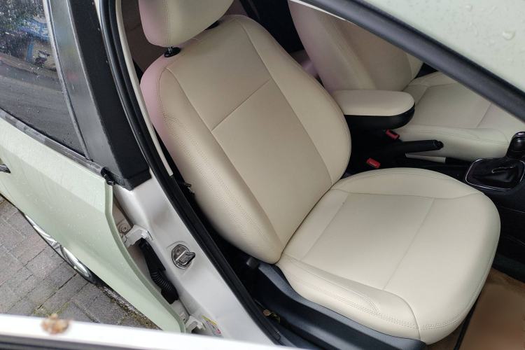 Used Volkswagen Polo 2014 1.6L Automatic Comfort Edition Right Front Seat