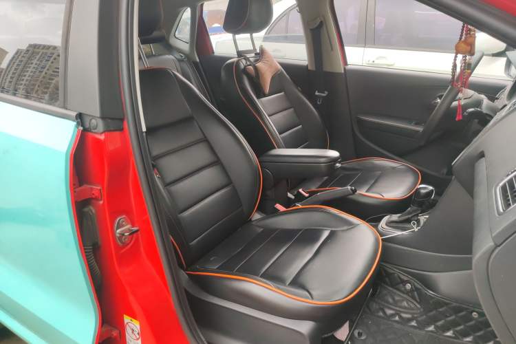 Used Volkswagen Polo 2014 1.4L Automatic Comfort Edition Right Front Seat