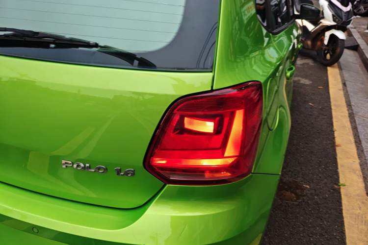 Used Volkswagen Polo 2014 1.6L Automatic Comfort Edition Right Rear Taillight