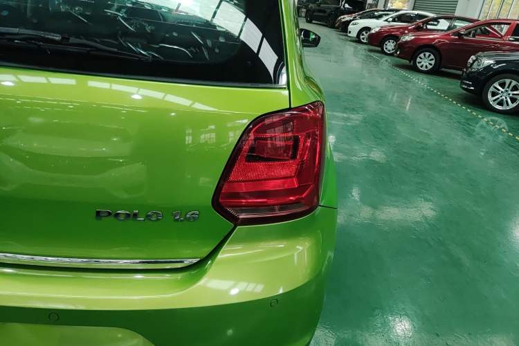 Used Volkswagen Polo 2014 1.6L Automatic Luxury Edition Right Rear Taillight