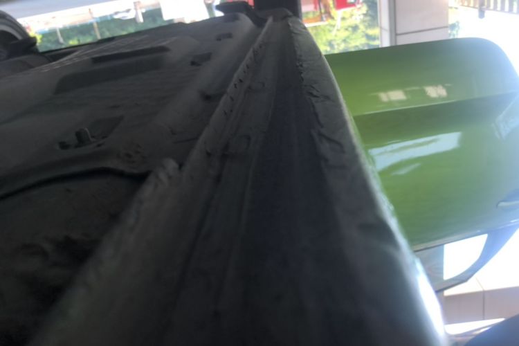 Used Volkswagen Polo 2014 1.6L Automatic Luxury Edition Right Side Sill