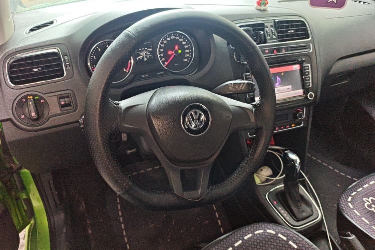 Used Volkswagen Polo 2014 1.6L Automatic Comfort Edition Steering Wheel