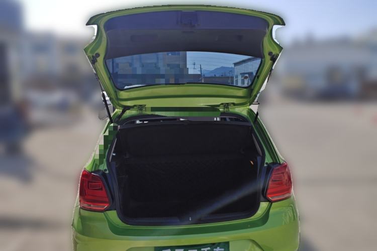 Used Volkswagen Polo 2014 1.4L Manual Fashion Edition Trunk