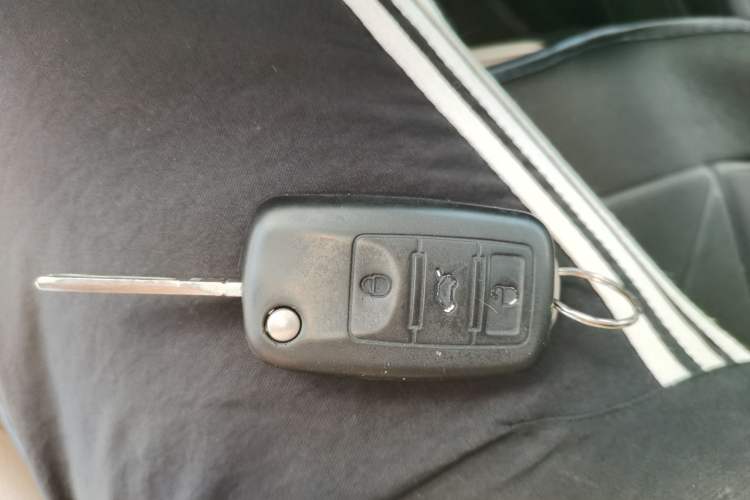Used Volkswagen Polo 2014 1.4L Automatic Comfort Edition Vehicle Key