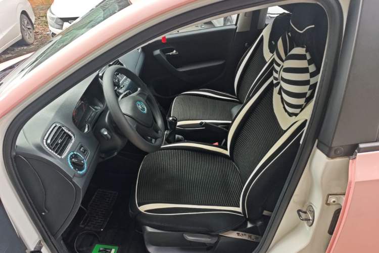 Used Volkswagen Polo 2014 1.4L Manual Fashion Edition Left Front Seat