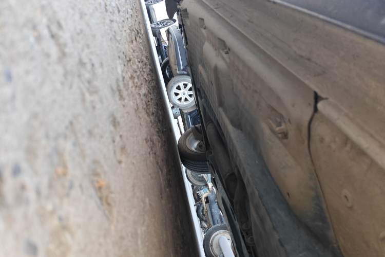 Used Volkswagen Polo 2014 1.6L Cross Polo Automatic Chassis Front Right