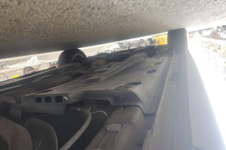 Used Volkswagen Polo 2014 1.6L Cross Polo Automatic Chassis Rear Left