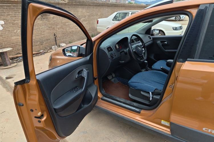 Used Volkswagen Polo 2014 1.6L Cross Polo Automatic Driver Seat