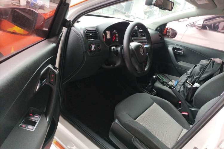 Used Volkswagen Polo 2014 1.4L Manual Fashion Edition Driver Seat
