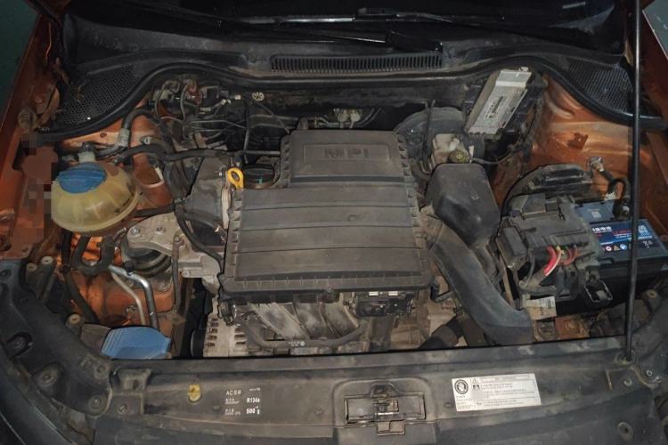 Used Volkswagen Polo 2014 1.6L Cross Polo Automatic Engine Bay