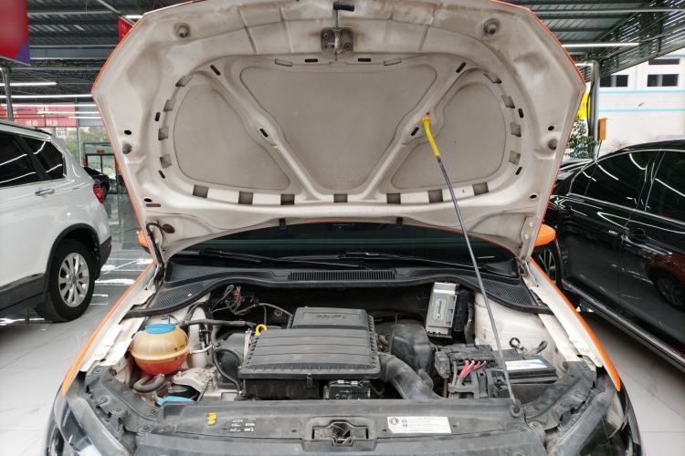 Used Volkswagen Polo 2014 1.4L Manual Fashion Edition Engine Bay