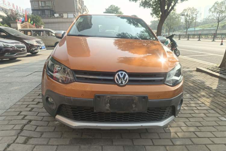 Used Volkswagen Polo 2014 1.6L Cross Polo Automatic Exterior 1