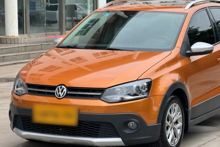 Used Volkswagen Polo 2014 1.6L Cross Polo Automatic Exterior 1