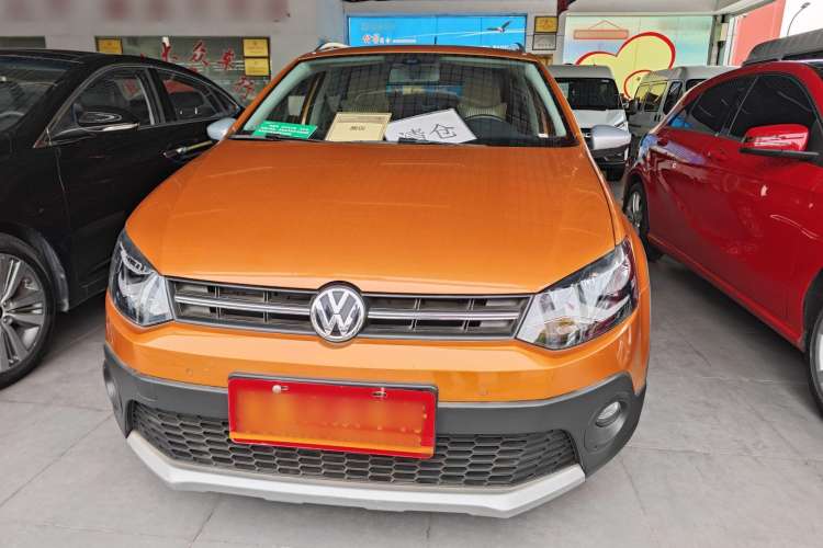 Used Volkswagen Polo 2014 1.6L Cross Polo Automatic Exterior 1