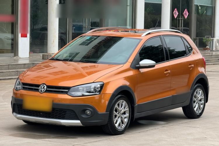 Used Volkswagen Polo 2014 1.6L Cross Polo Automatic Exterior 2