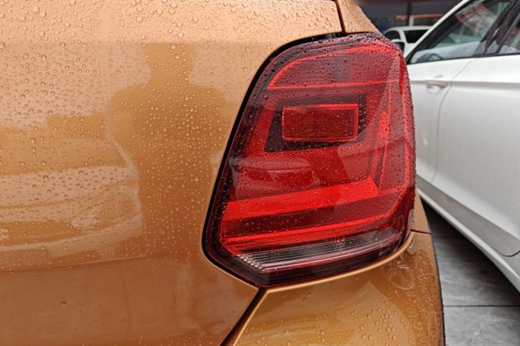 Used Volkswagen Polo 2014 1.6L Cross Polo Automatic Exterior 3