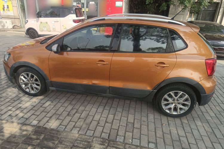 Used Volkswagen Polo 2014 1.6L Cross Polo Automatic Exterior 3