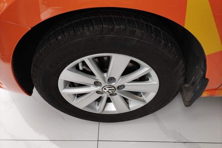 Used Volkswagen Polo 2014 1.4L Manual Fashion Edition Exterior 4