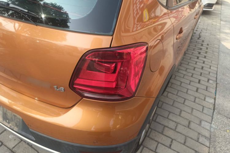 Used Volkswagen Polo 2014 1.6L Cross Polo Automatic Exterior 6