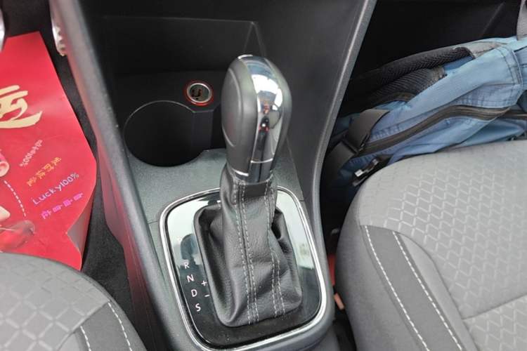 Used Volkswagen Polo 2014 1.6L Cross Polo Automatic Gear Lever