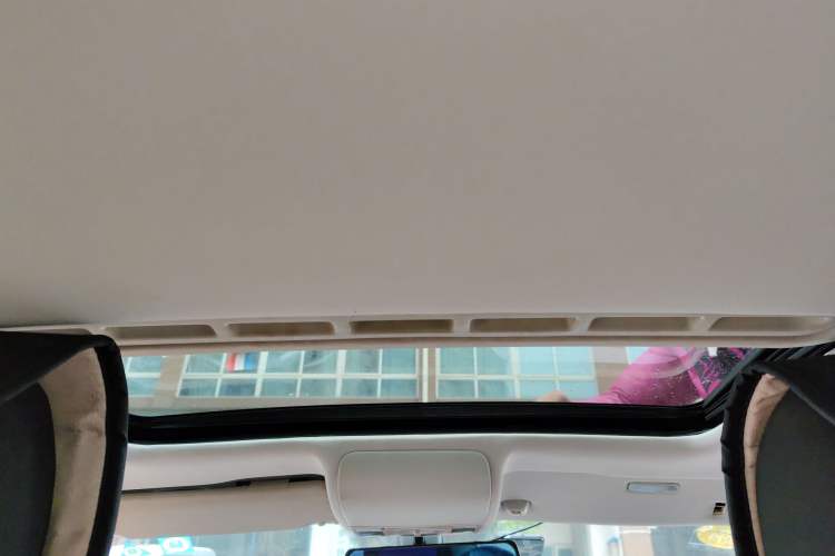 Used Volkswagen Polo 2014 1.6L Cross Polo Automatic Headliner