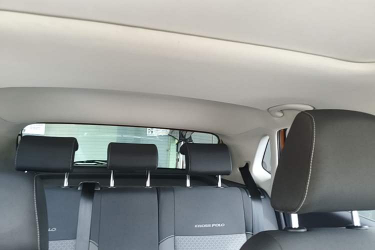 Used Volkswagen Polo 2014 1.6L Cross Polo Automatic Headliner