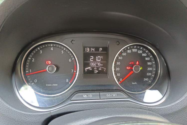 Used Volkswagen Polo 2014 1.6L Cross Polo Automatic Instrument Cluster