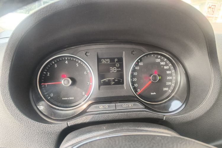Used Volkswagen Polo 2014 1.6L Cross Polo Automatic Instrument Cluster