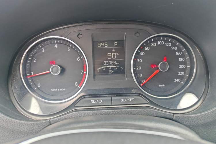 Used Volkswagen Polo 2014 1.6L Cross Polo Automatic Instrument Cluster