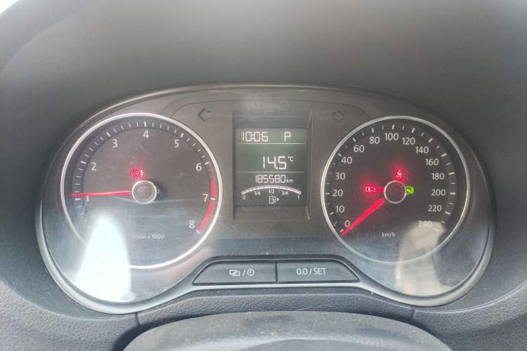 Used Volkswagen Polo 2014 1.6L Cross Polo Automatic Instrument Cluster