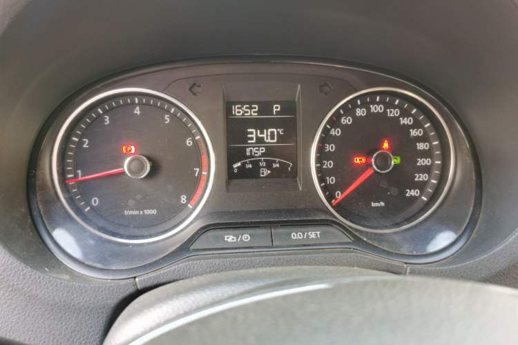 Used Volkswagen Polo 2014 1.6L Cross Polo Automatic Instrument Cluster
