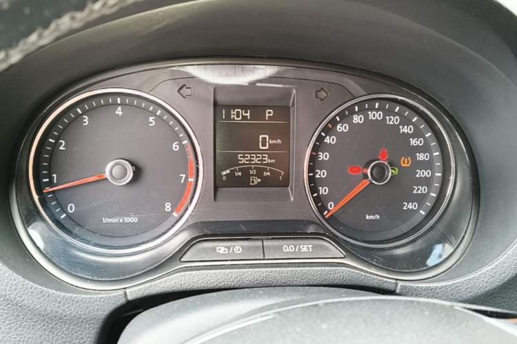 Used Volkswagen Polo 2014 1.6L Cross Polo Automatic Instrument Cluster