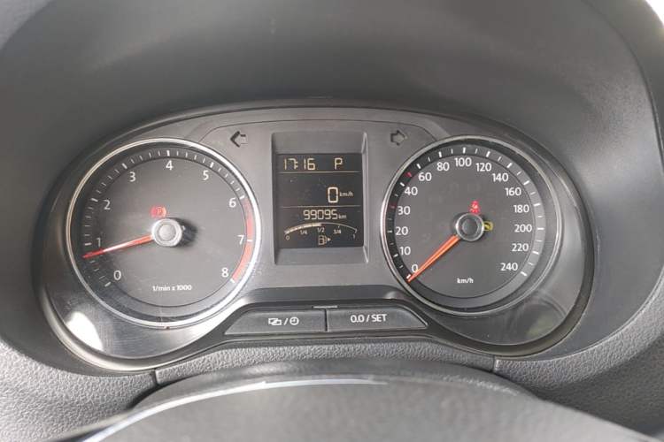 Used Volkswagen Polo 2014 1.6L Cross Polo Automatic Instrument Cluster