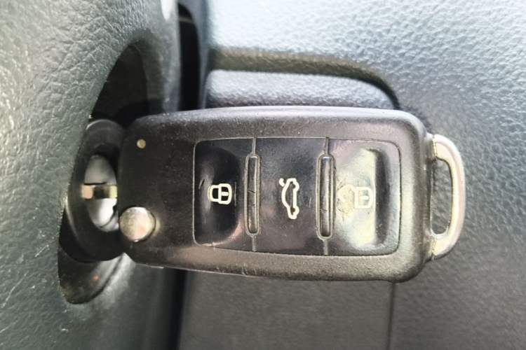 Used Volkswagen Polo 2014 1.6L Cross Polo Automatic Interior 1