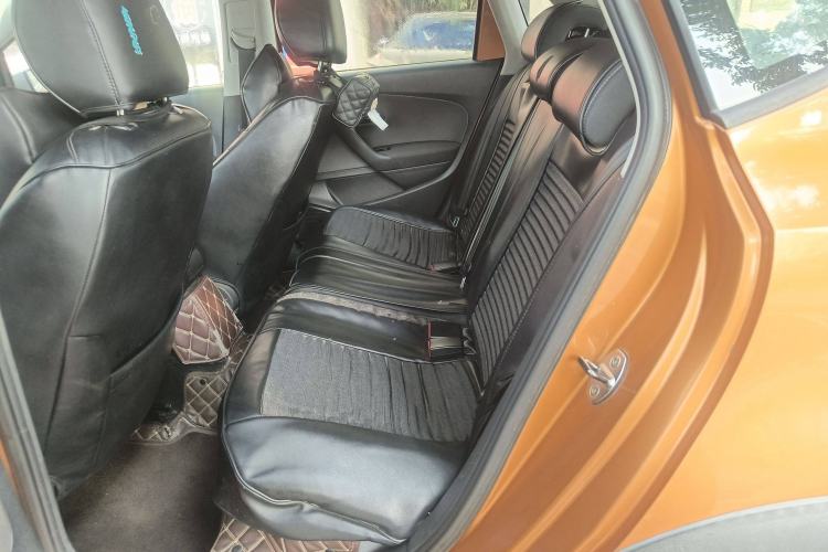 Used Volkswagen Polo 2014 1.6L Cross Polo Automatic Interior 4