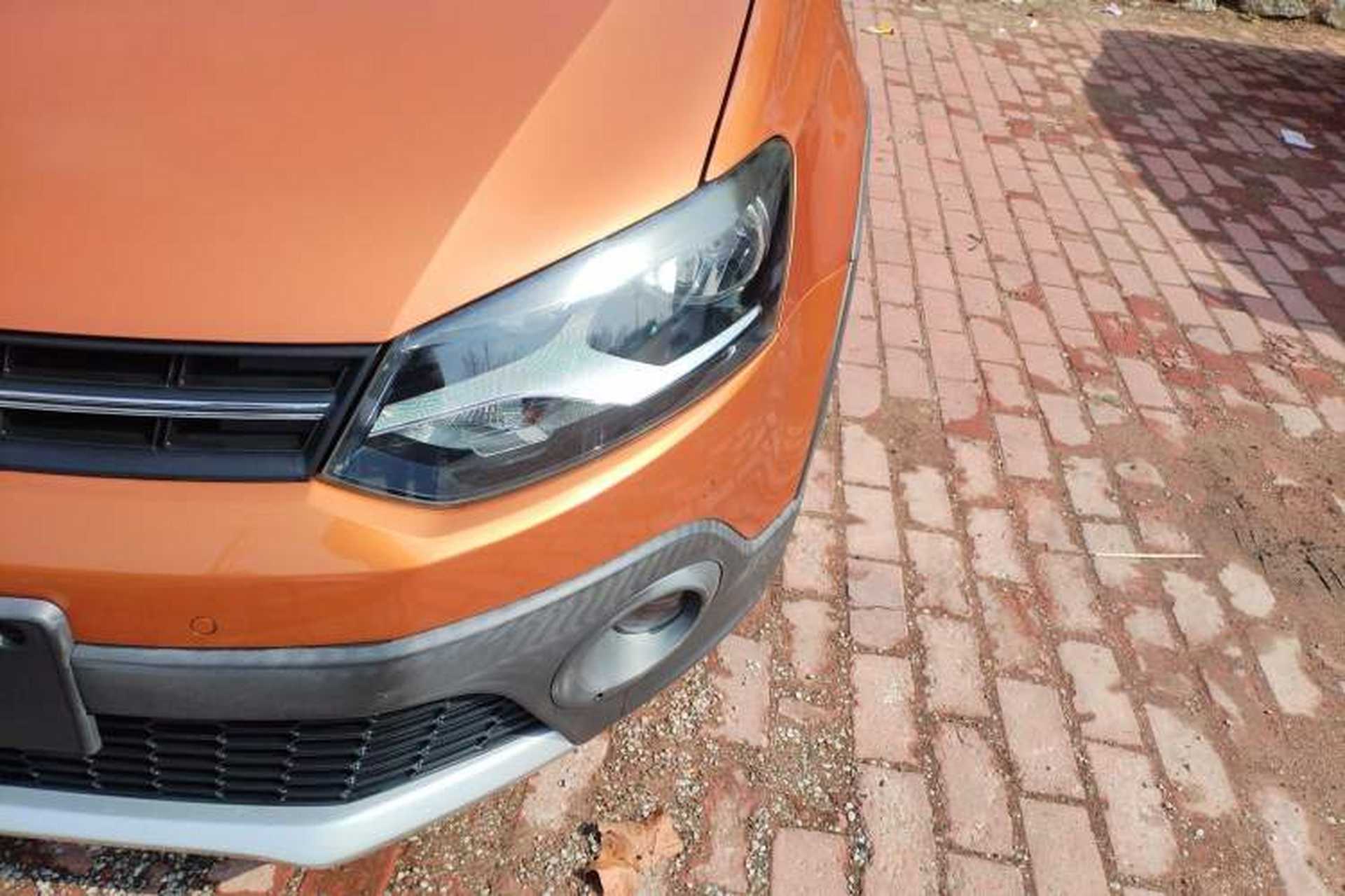 Used Volkswagen Polo 2014 1.6L Cross Polo Automatic Left Front Headlight