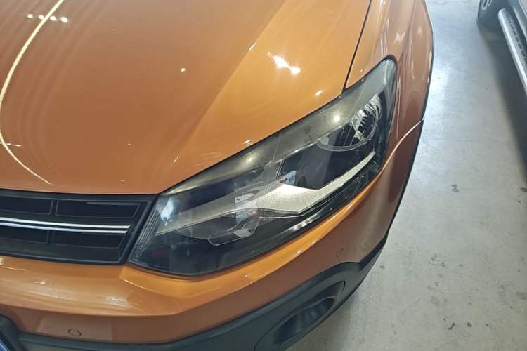 Used Volkswagen Polo 2014 1.6L Cross Polo Automatic Left Front Headlight