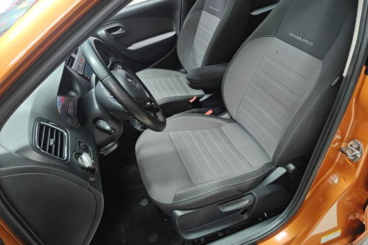 Used Volkswagen Polo 2014 1.6L Cross Polo Automatic Left Front Seat
