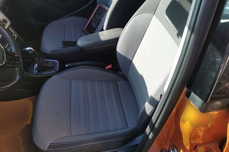 Used Volkswagen Polo 2014 1.6L Cross Polo Automatic Left Front Seat